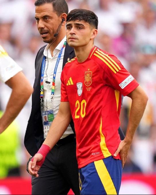 佩德里2024欧洲杯夺冠:西班牙冠军中场的关键角色【完整夺冠回顾】