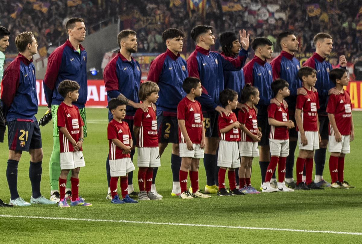 佩德里被弗洛伦蒂诺点名：下一个菲戈还是10亿天价拒绝？